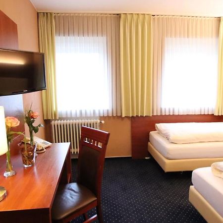 Hotel Wahlster ザールブリュッケン エクステリア 写真