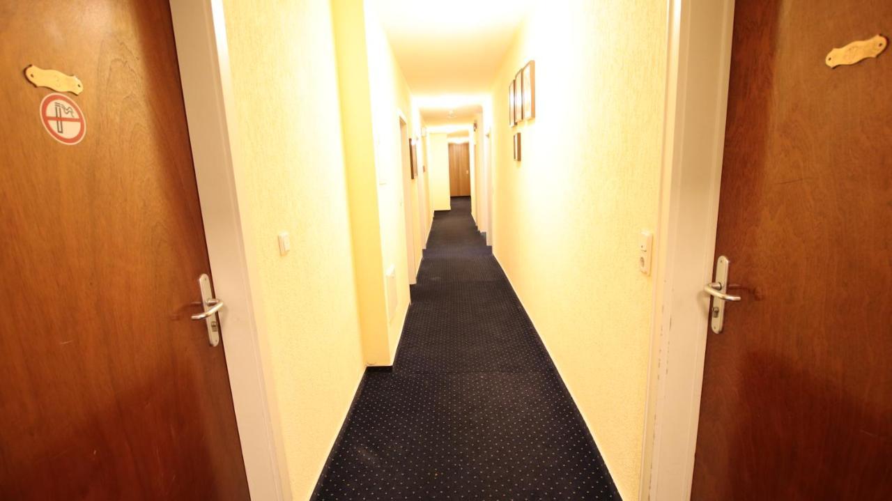 Hotel Wahlster ザールブリュッケン エクステリア 写真