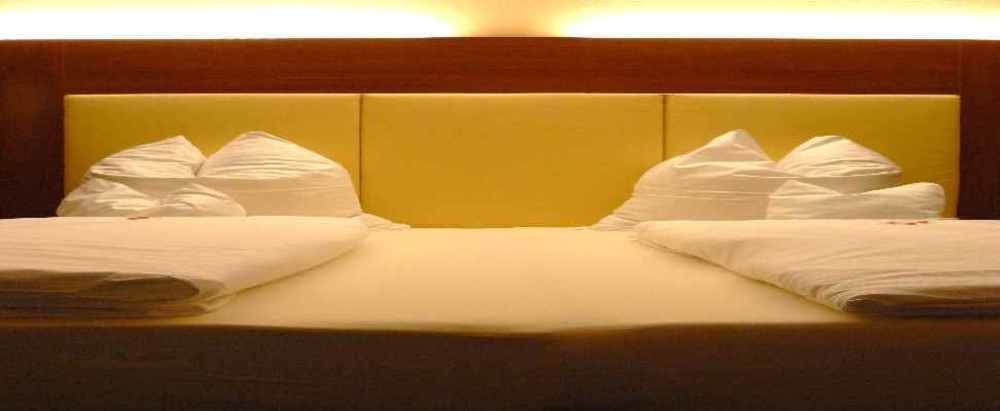 Hotel Wahlster ザールブリュッケン エクステリア 写真